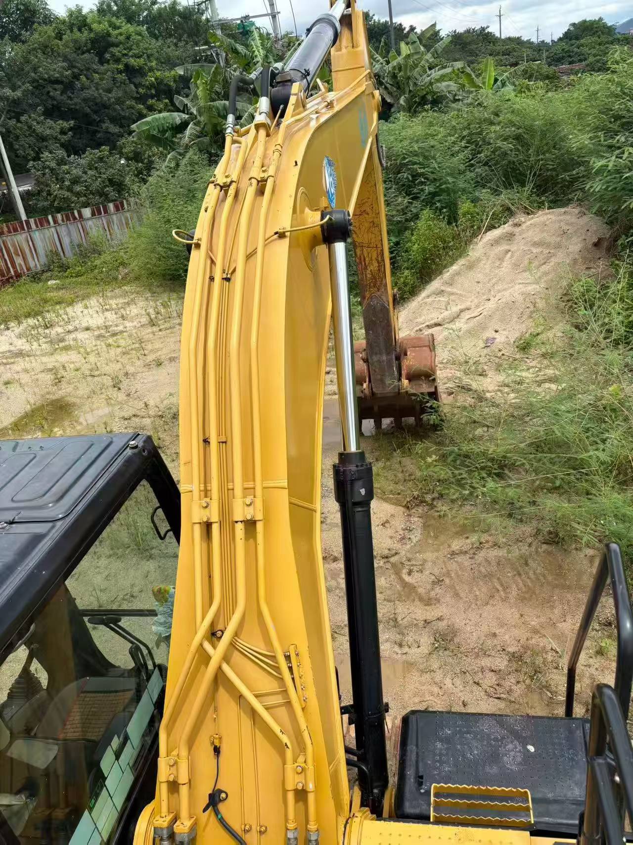 Buy Caterpillar 320E Used Excavator / 6 Buy Caterpillar 320E Used Excavator / 6