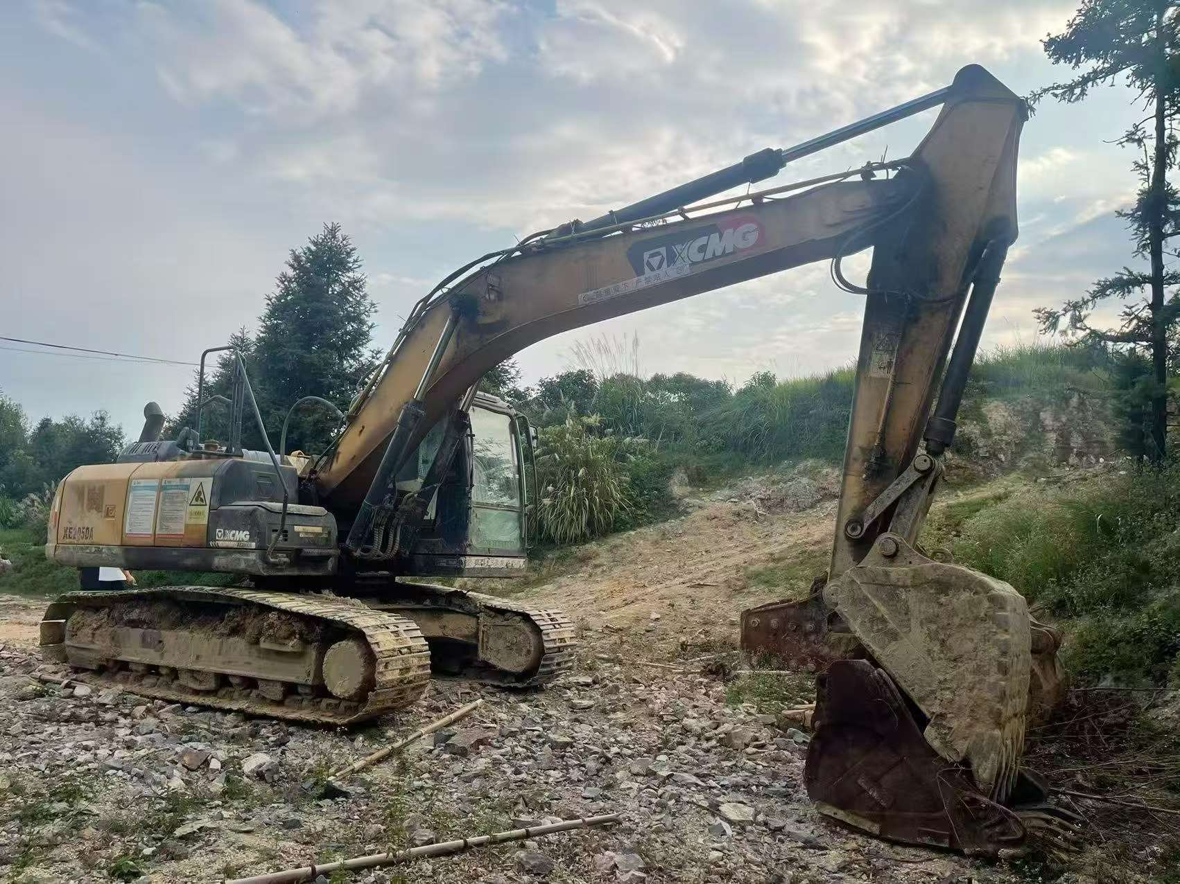 Buy XCMG XE200 Used Excavator / 4 Buy XCMG XE200 Used Excavator / 4