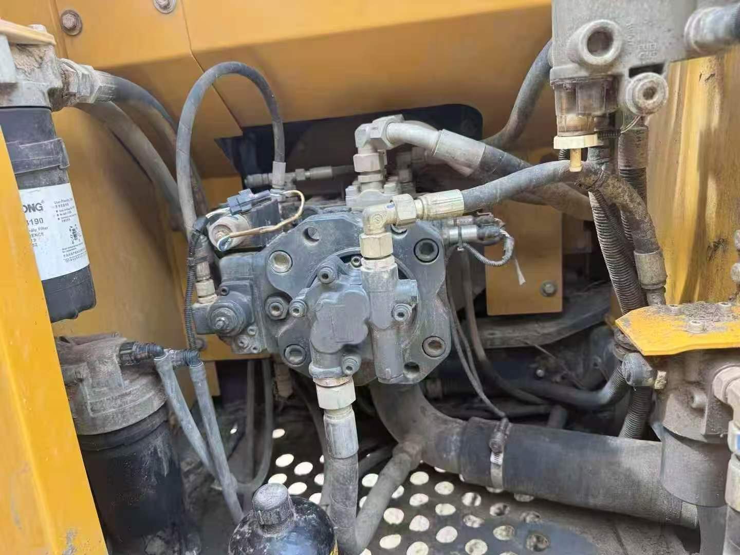 Buy XCMG XE135B Used Excavator / 5 Buy XCMG XE135B Used Excavator / 5