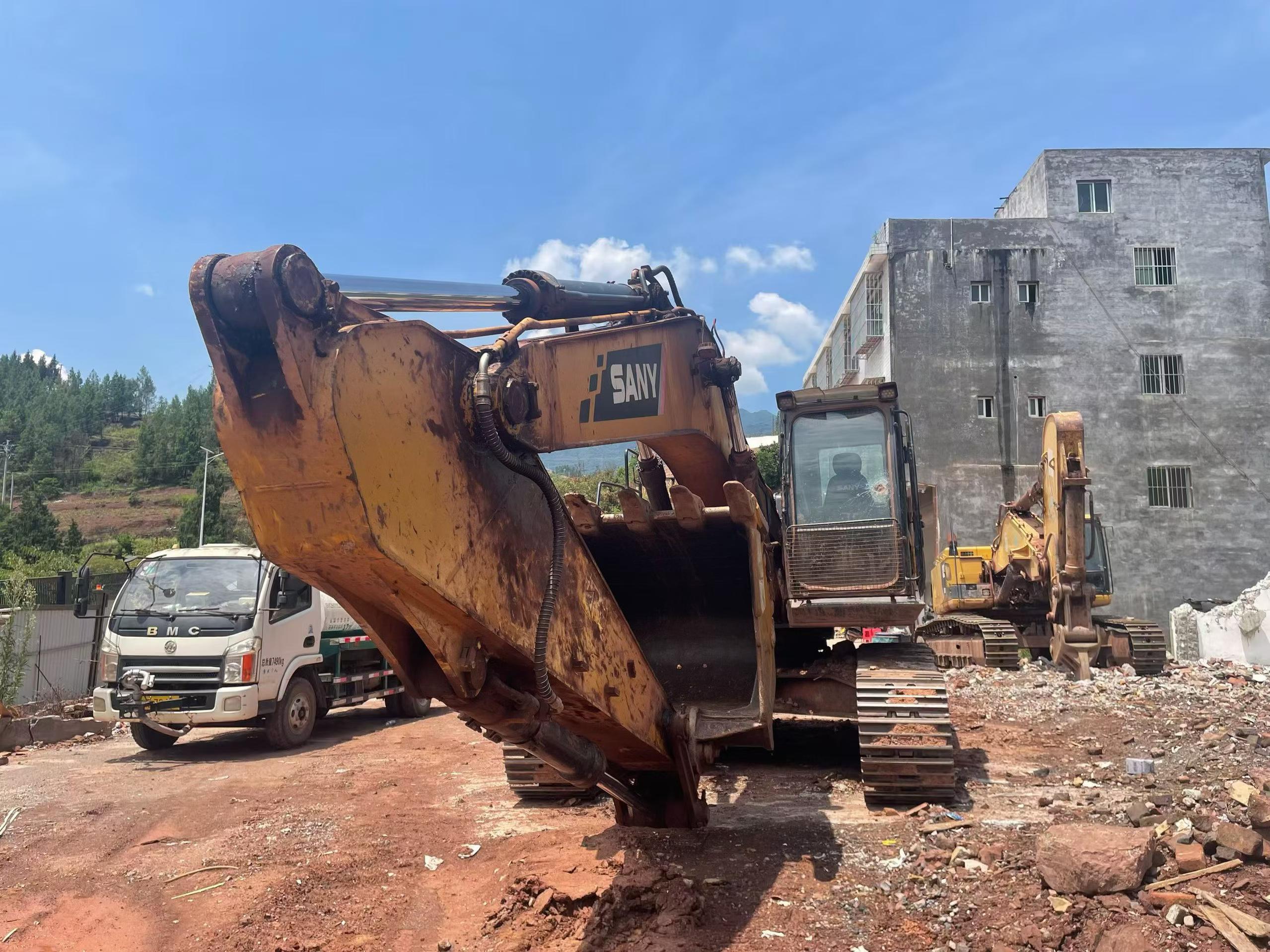 Buy Sany SY305C Used Excavator / 3 Buy Sany SY305C Used Excavator / 3