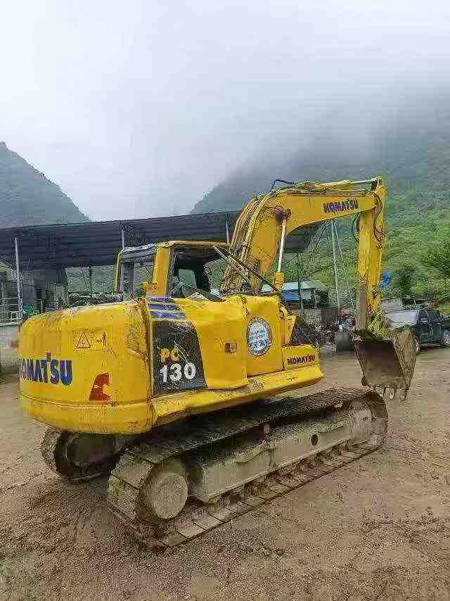 Buy Komatsu PC130-8 Used Excavator / 2 Buy Komatsu PC130-8 Used Excavator / 2