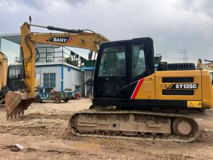 Buy Sany SY135 Used Excavator / 1