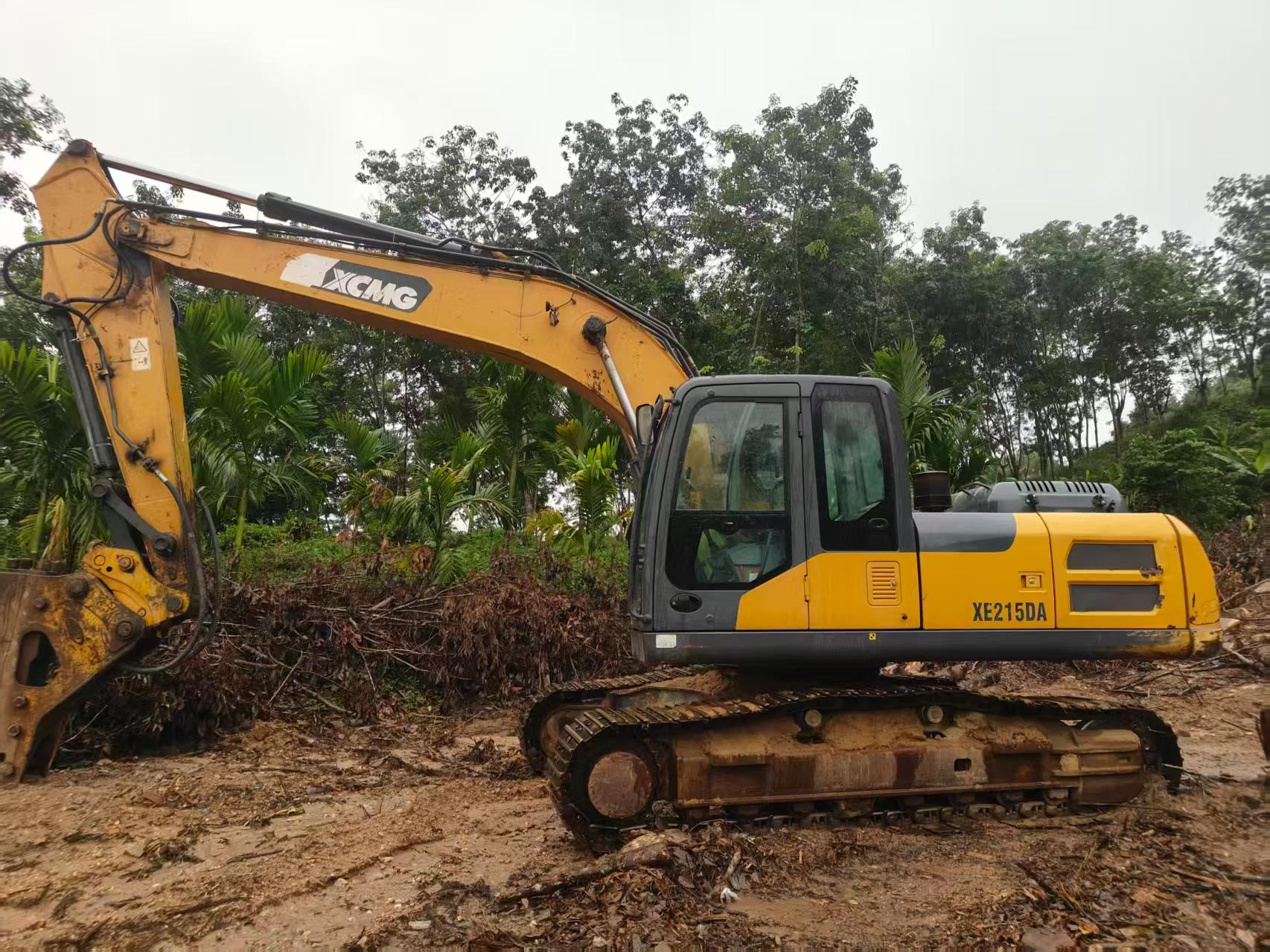 Buy XCMG XE215 Used Excavator / 1