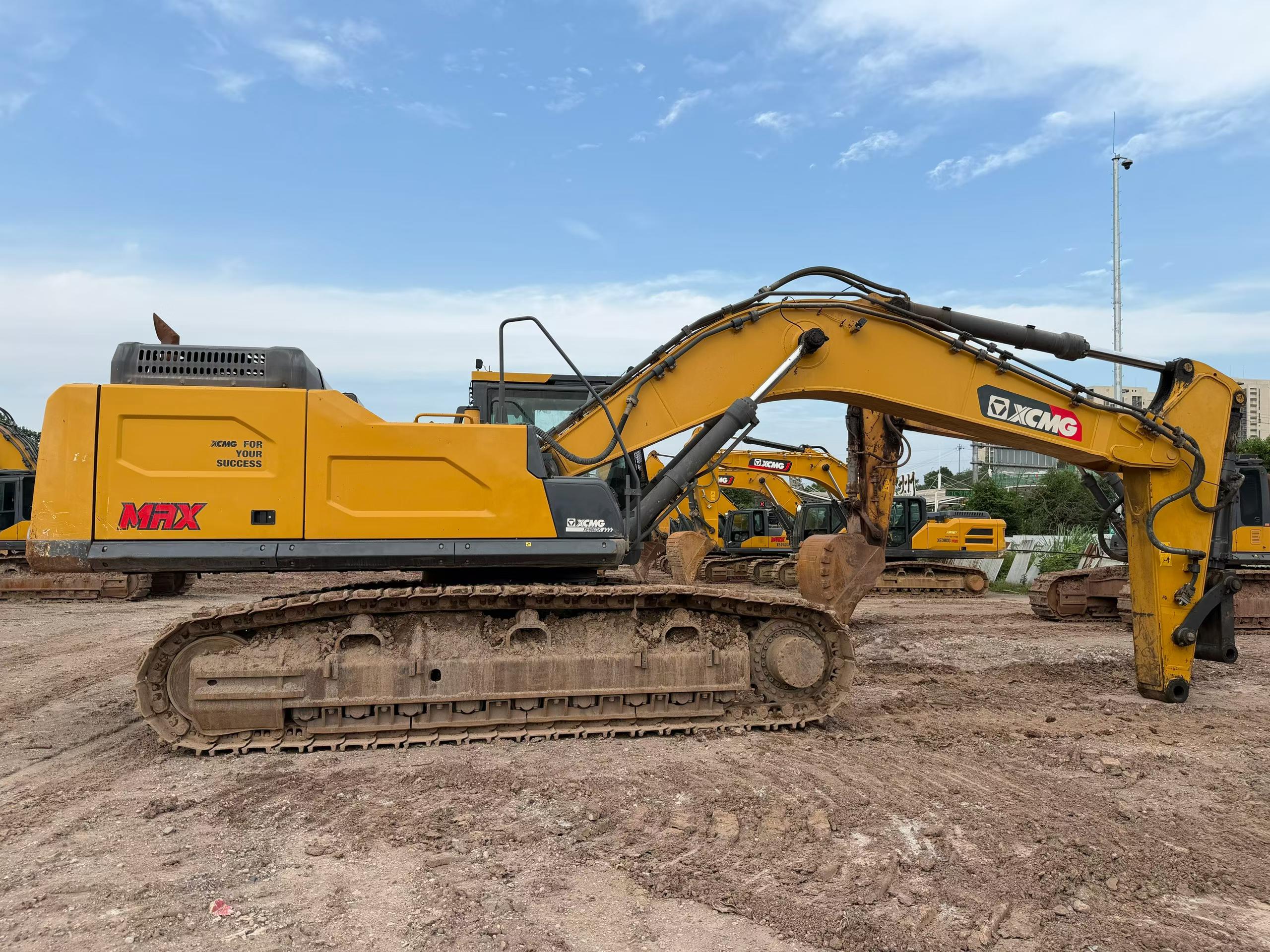 Buy XCMG XE600DK Used Excavator / 3 Buy XCMG XE600DK Used Excavator / 3