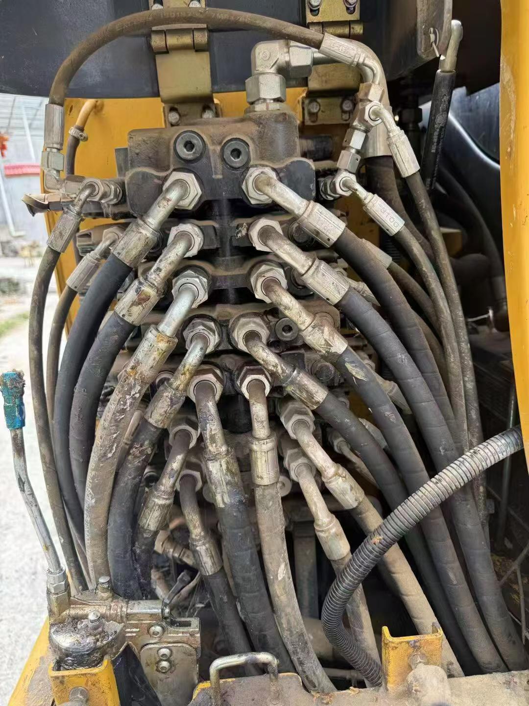 Buy XCMG XE60 Used Excavator / 4 Buy XCMG XE60 Used Excavator / 4
