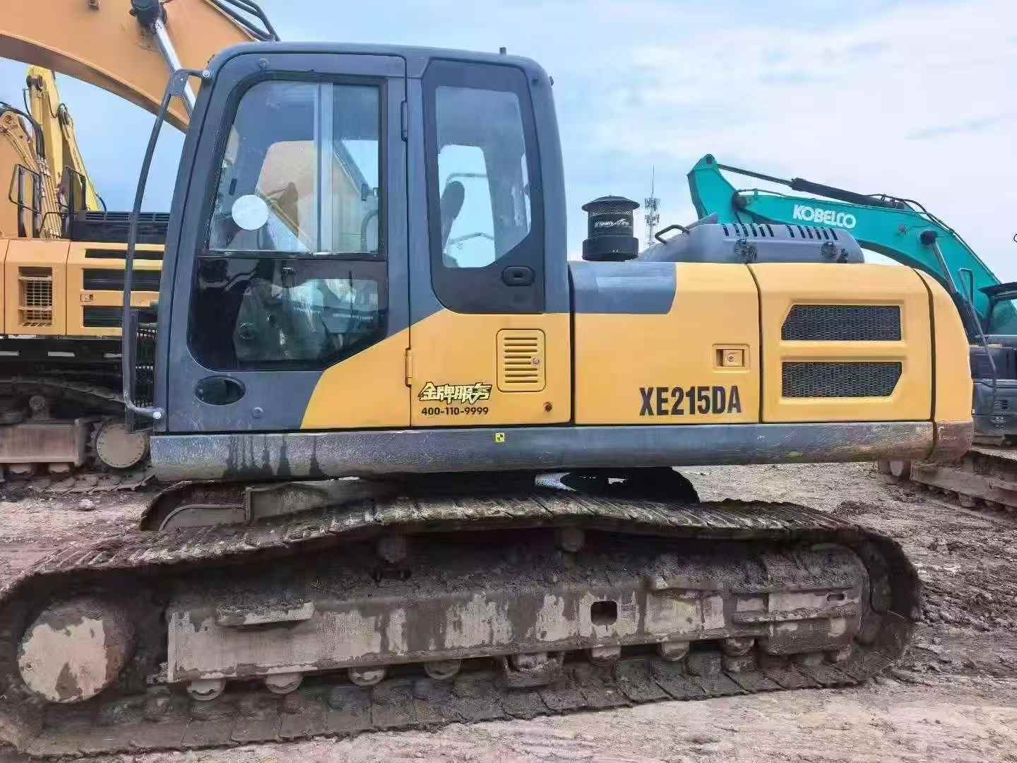 Buy XCMG XE215 Used Excavator / 1