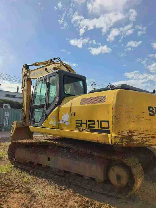 Buy Sumitomo SH210-5 Used Excavator / 1