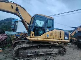 Buy Komatsu PC200-7 Used Excavator / 3 Buy Komatsu PC200-7 Used Excavator / 3