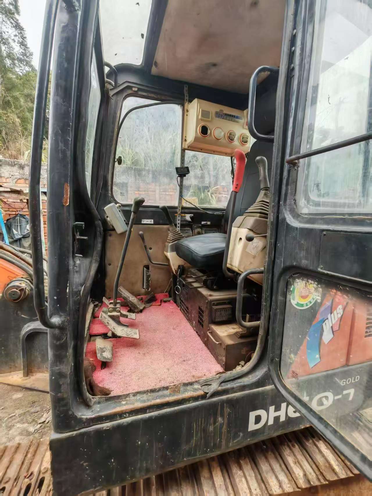 Buy Doosan DH55 Used Excavator / 4 Buy Doosan DH55 Used Excavator / 4