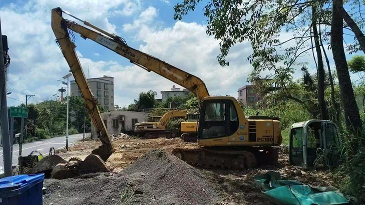 Buy Komatsu PC120-6E Used Excavator / 1