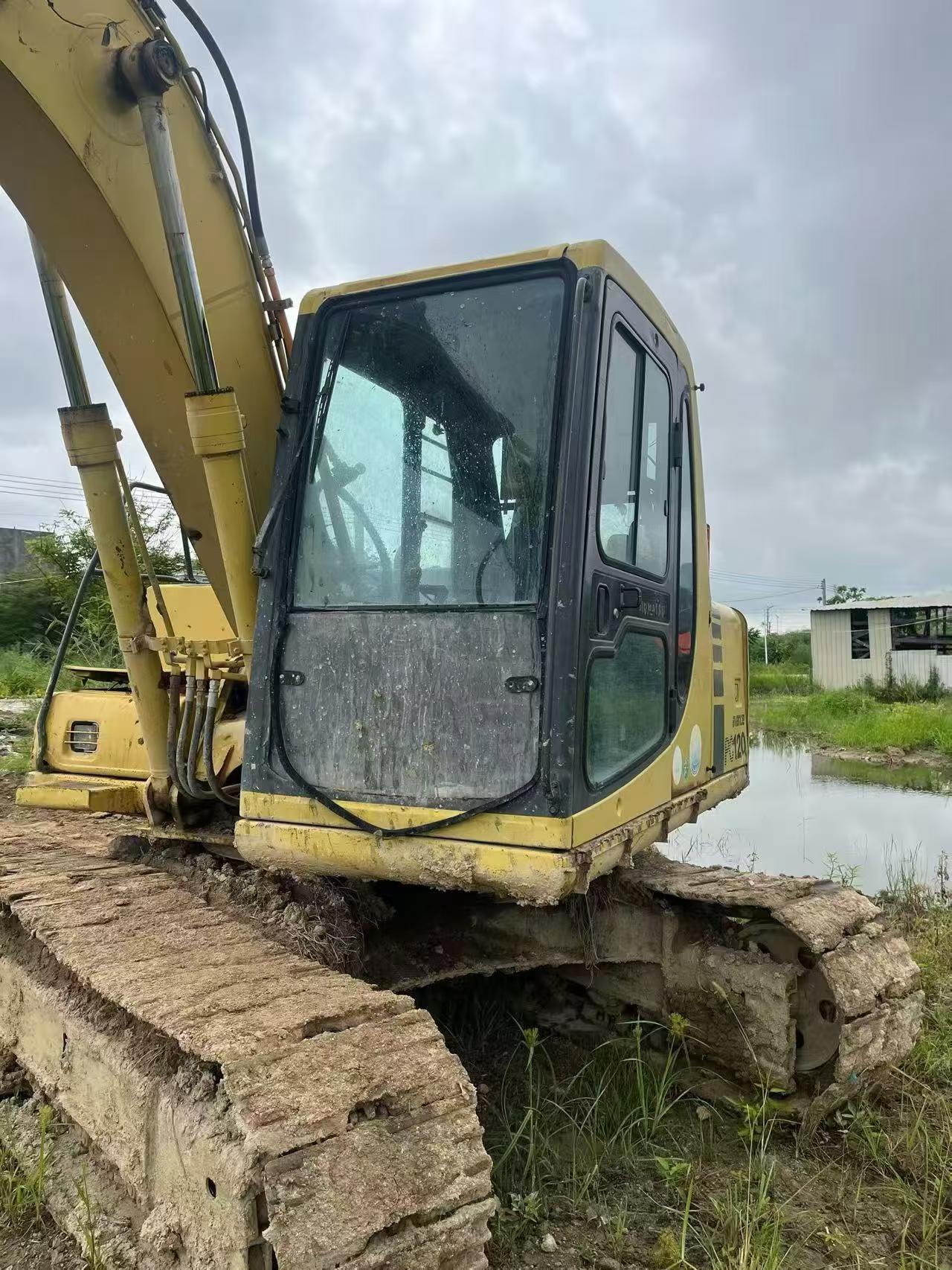 Buy Komatsu PC100-6E Used Excavator / 4