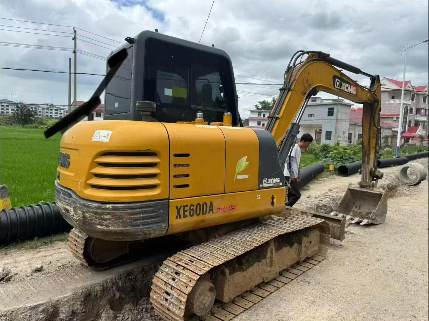 Buy XCMG XE60 Used Excavator / 5 Buy XCMG XE60 Used Excavator / 5