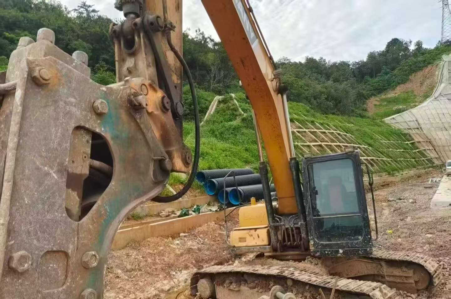 Buy Sany SY205C Used Excavator / 7 Buy Sany SY205C Used Excavator / 7