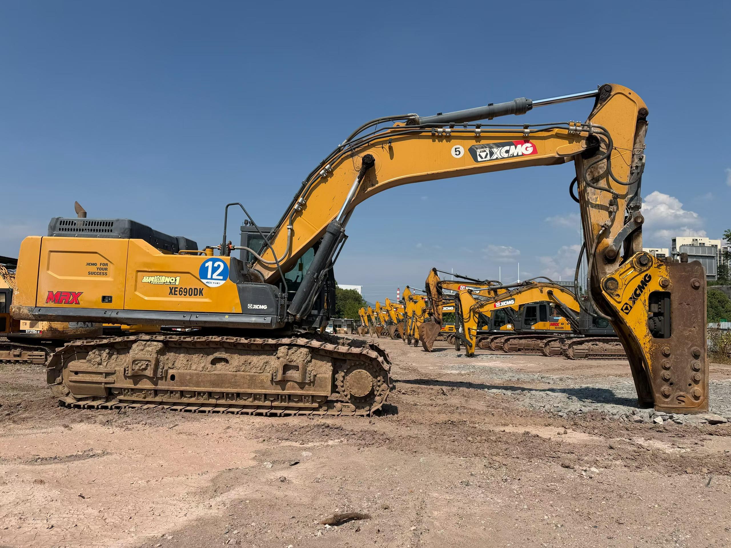 Buy XCMG XE600DK Used Excavator / 3 Buy XCMG XE600DK Used Excavator / 3