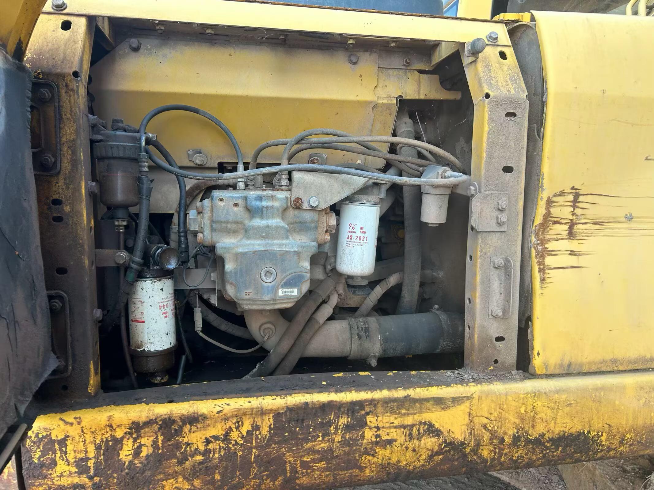 Buy Komatsu PC220-8 Used Excavator / 3 Buy Komatsu PC220-8 Used Excavator / 3