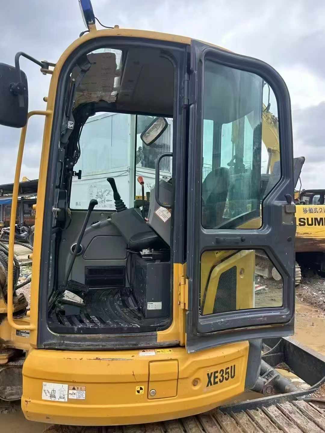 Buy XCMG XE35U Used Excavator / 3 Buy XCMG XE35U Used Excavator / 3
