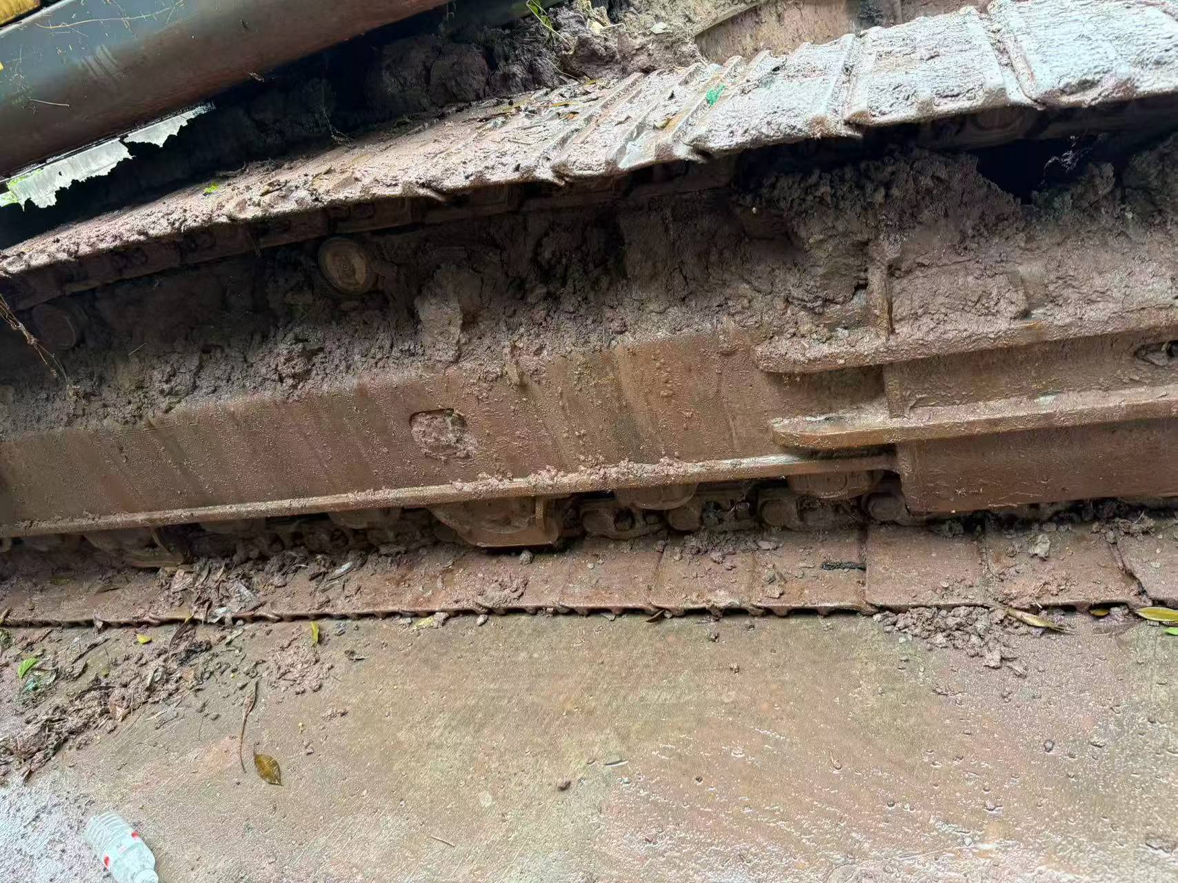 Buy XCMG XE215 Used Excavator / 3 Buy XCMG XE215 Used Excavator / 3