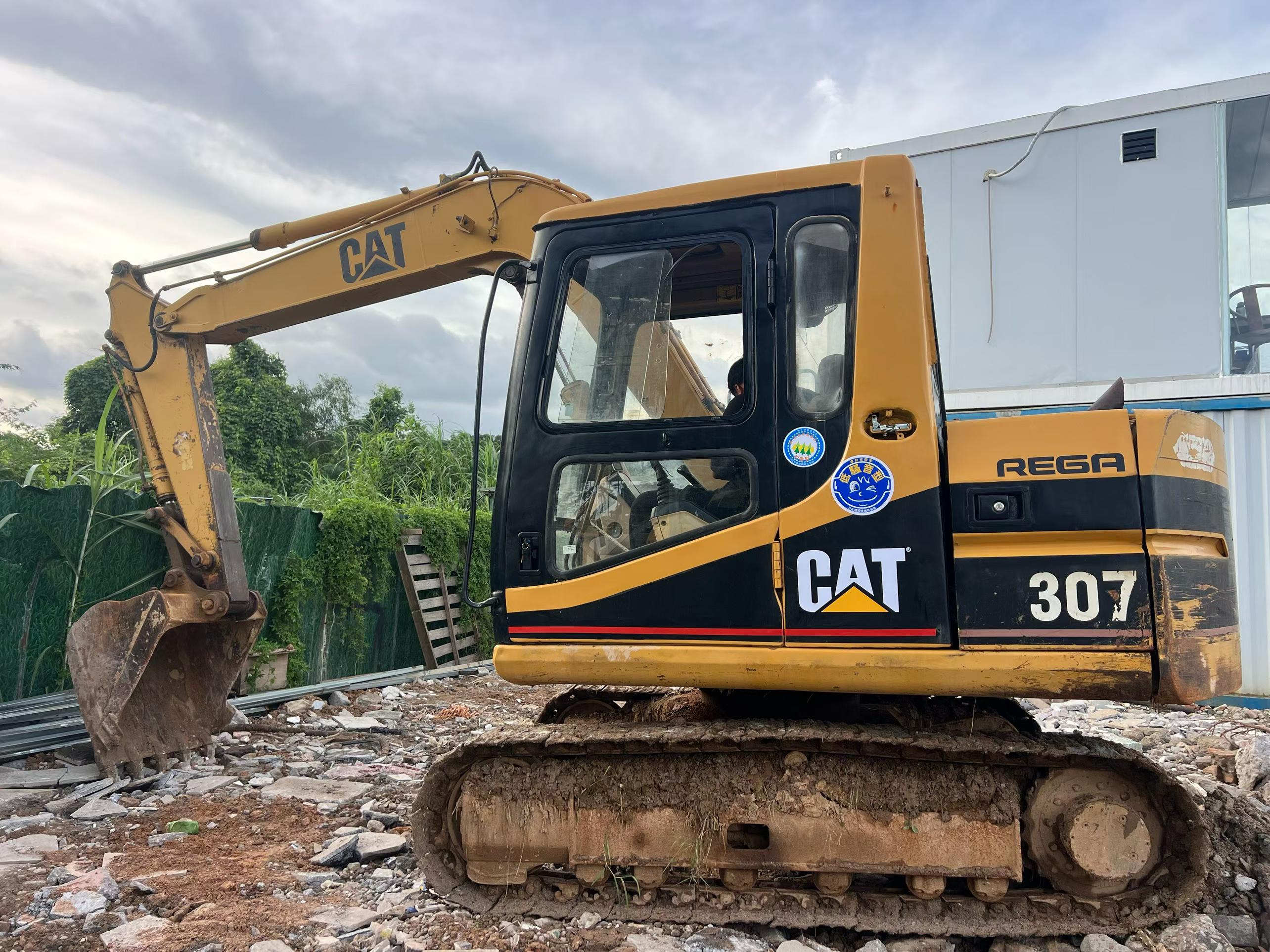 Buy Caterpillar 307B Used Excavator / 2 Buy Caterpillar 307B Used Excavator / 2