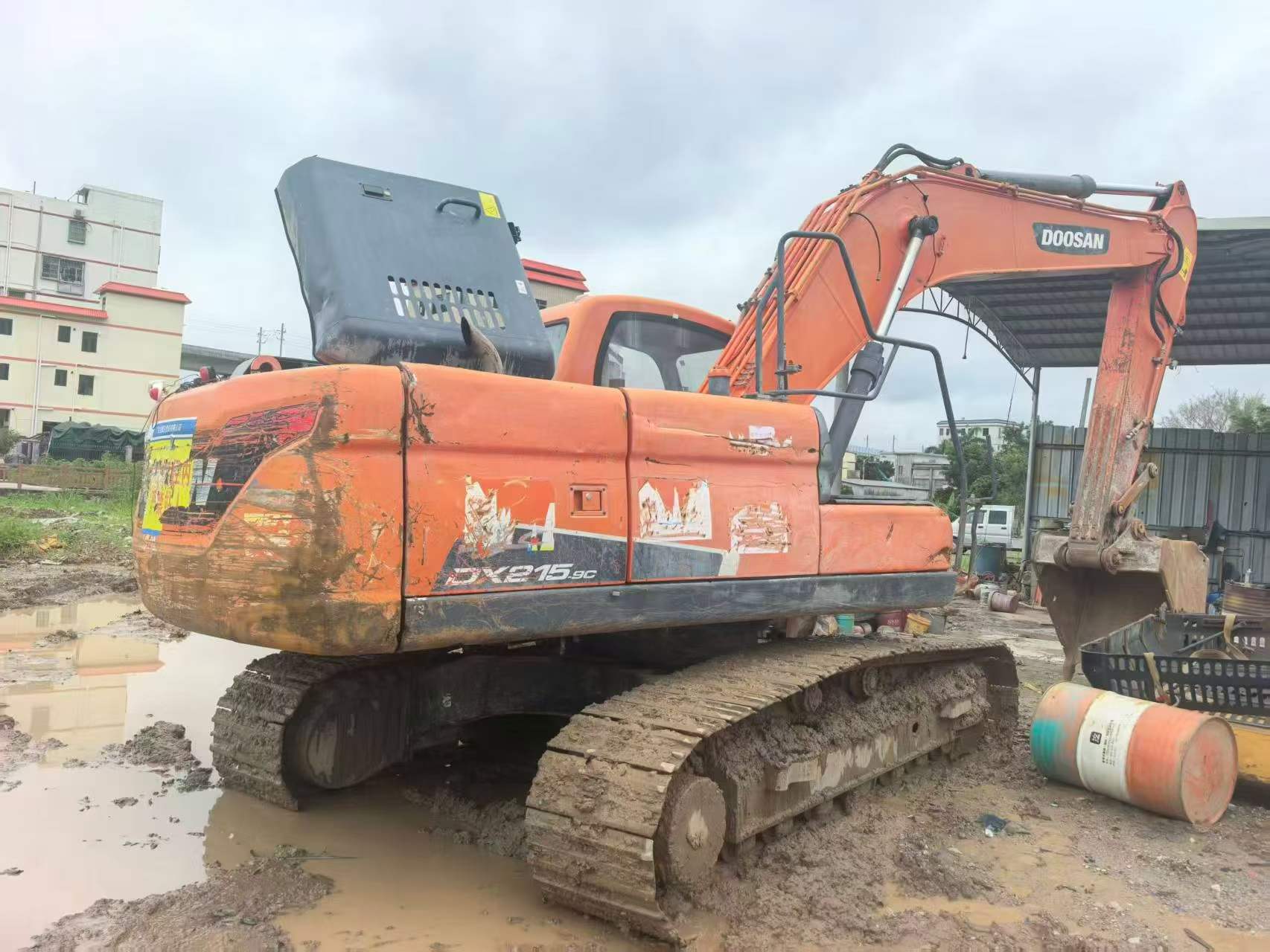 Buy Doosan DH215-7 Used Excavator / 1