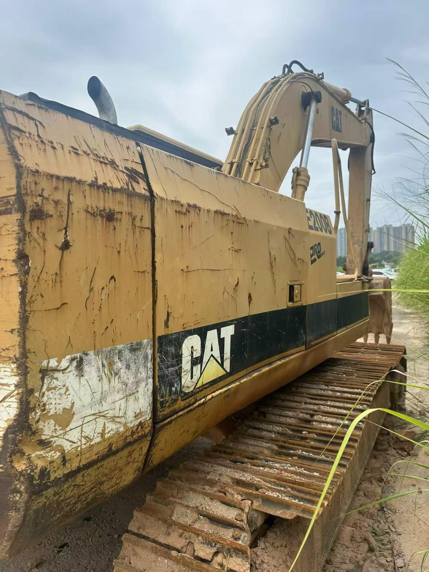 Buy Caterpillar E200B Used Excavator / 3 Buy Caterpillar E200B Used Excavator / 3