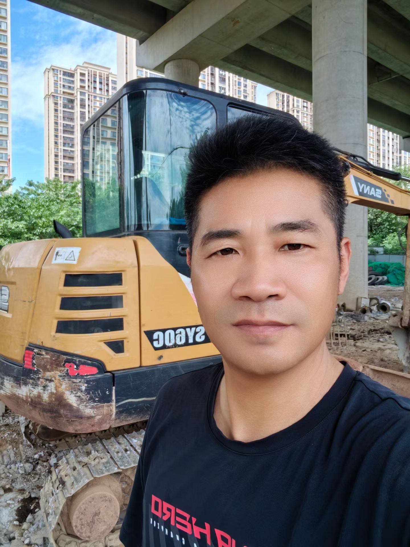 Buy Sany SY60 Used Excavator / 1