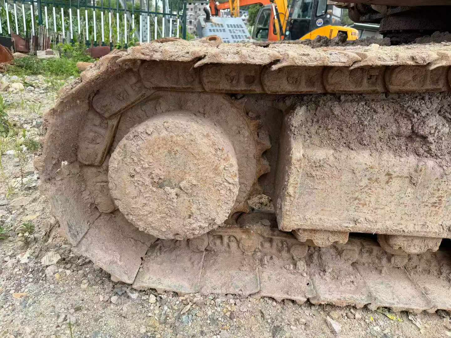 Buy Hyundai R225-7 Used Excavator / 3 Buy Hyundai R225-7 Used Excavator / 3