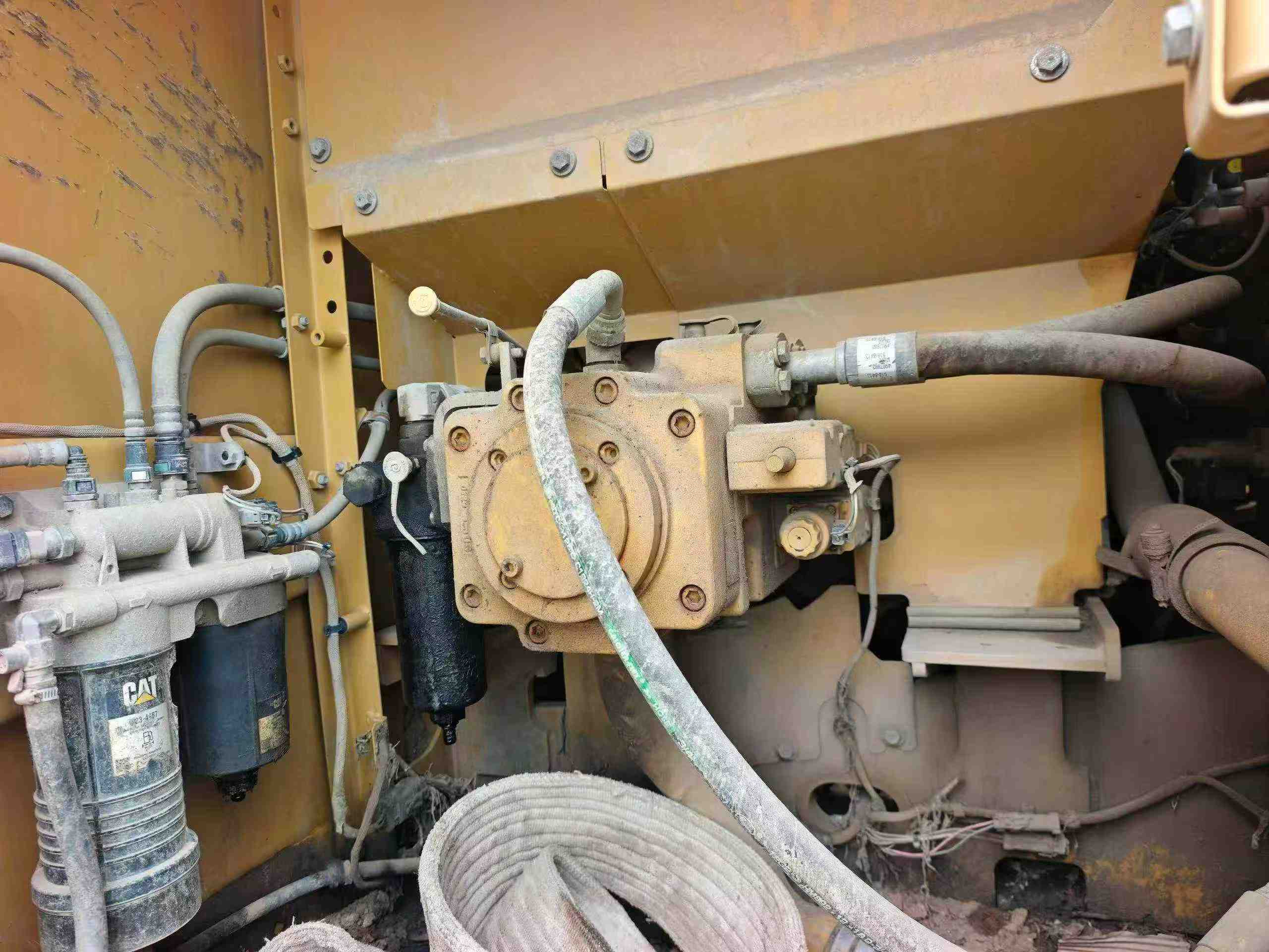 Buy Caterpillar 320GC Used Excavator / 1