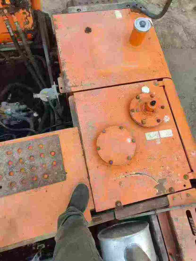 Buy Hitachi EX250-5 Used Excavator / 5 Buy Hitachi EX250-5 Used Excavator / 5