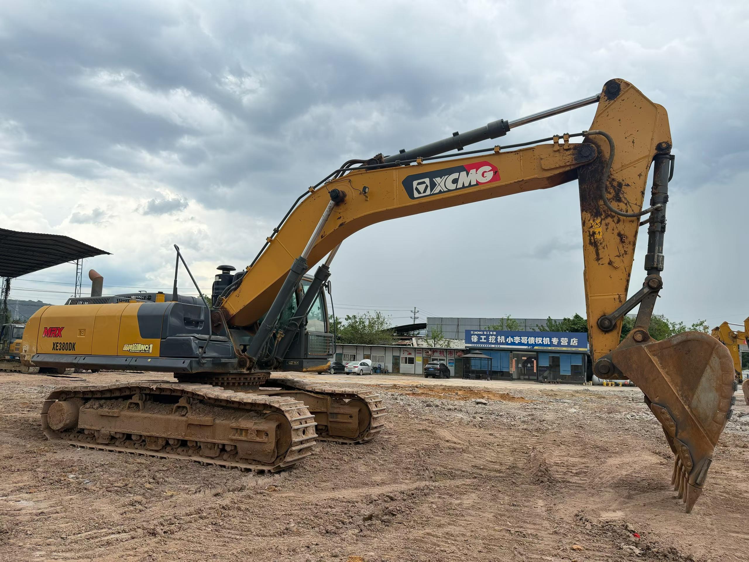Buy XCMG XE380DK Used Excavator / 3 Buy XCMG XE380DK Used Excavator / 3