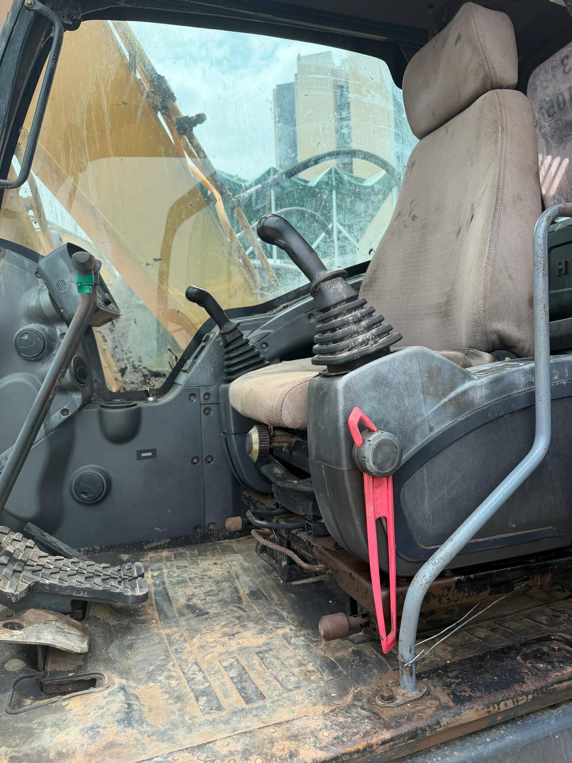 Buy Hyundai R150-7 Used Excavator / 5 Buy Hyundai R150-7 Used Excavator / 5
