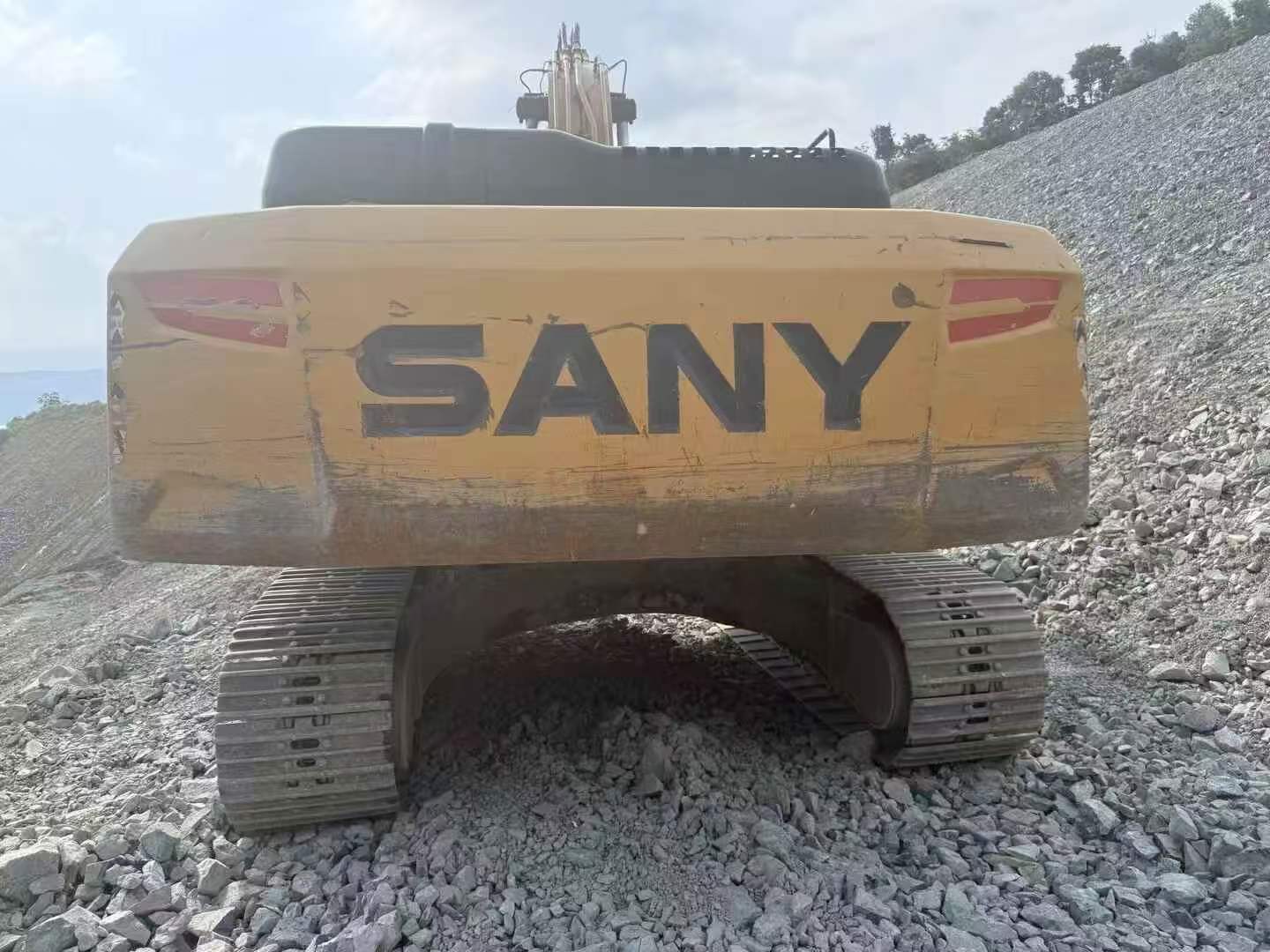 Buy Sany SY245H Used Excavator / 3 Buy Sany SY245H Used Excavator / 3