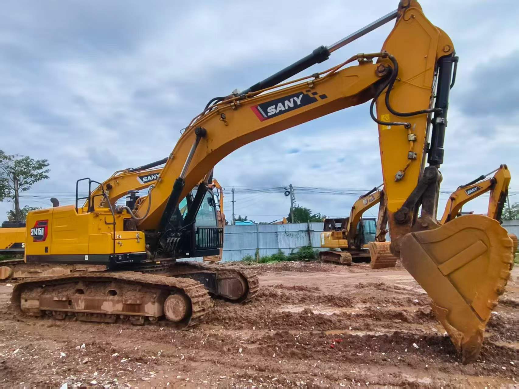 Buy Sany SY375H Used Excavator / 8 Buy Sany SY375H Used Excavator / 8