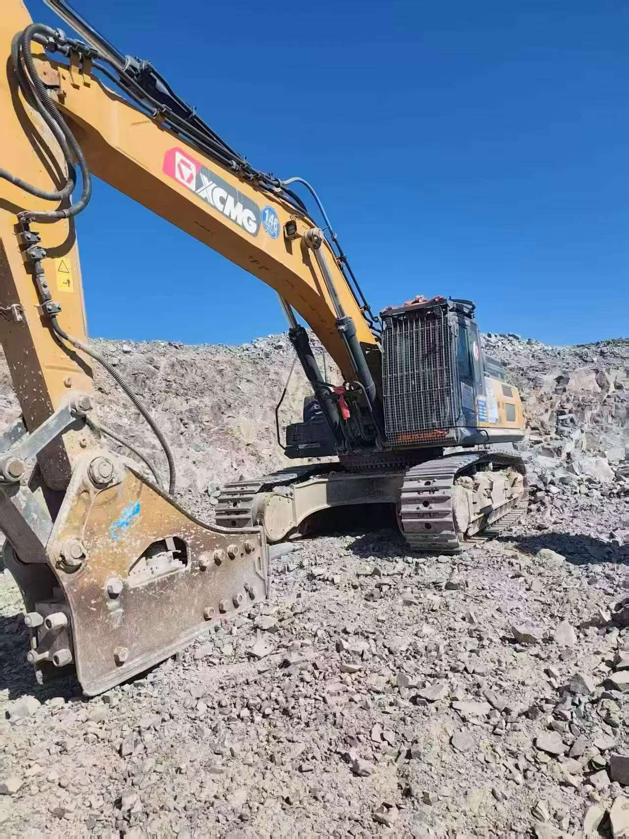 Buy XCMG XE490D Used Excavator / 7 Buy XCMG XE490D Used Excavator / 7