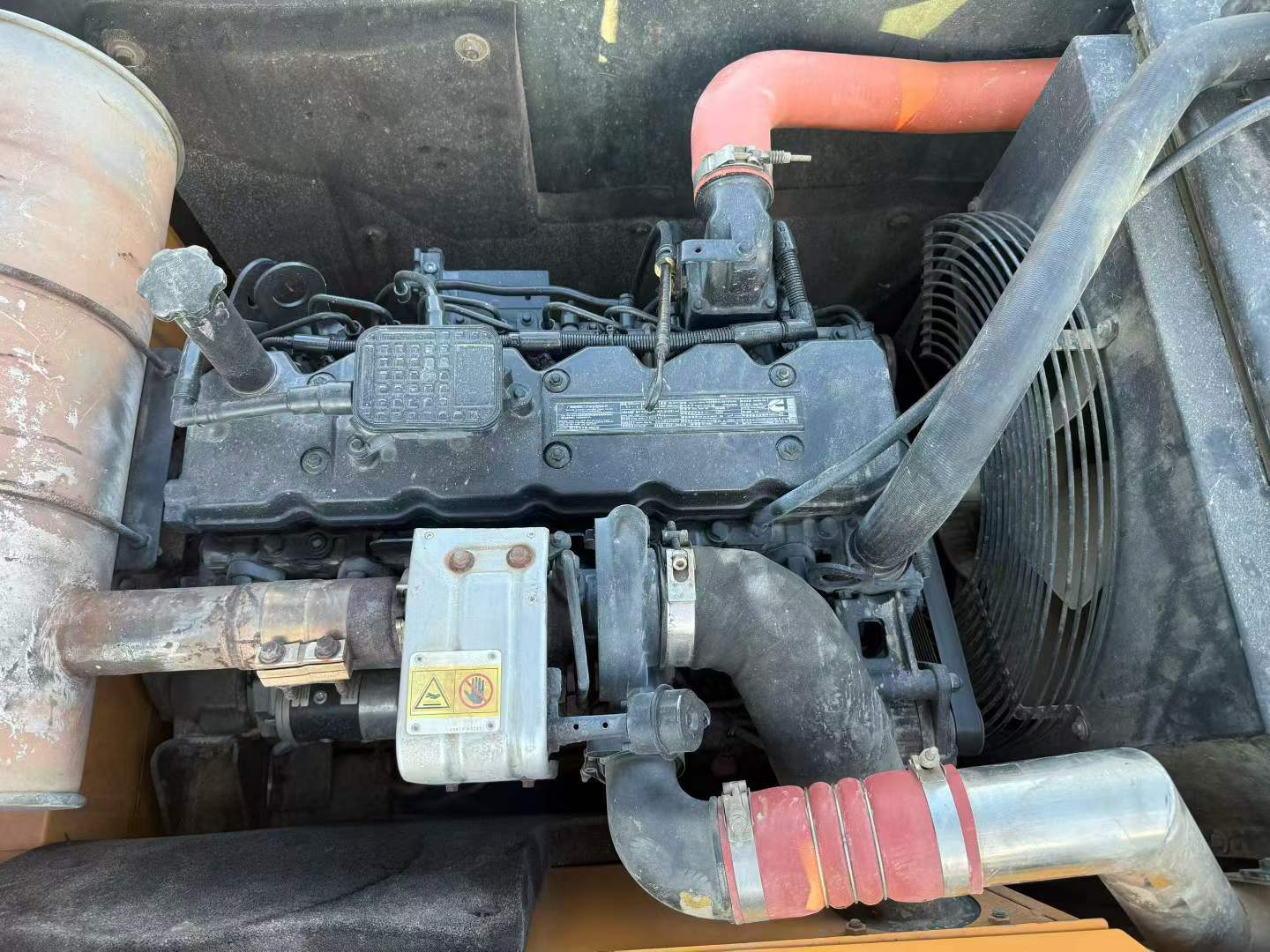 Buy Hyundai R215-7 Used Excavator / 6 Buy Hyundai R215-7 Used Excavator / 6