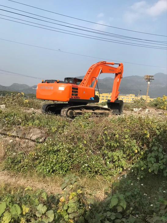 Buy Hitachi ZX350-5G Used Excavator / 1