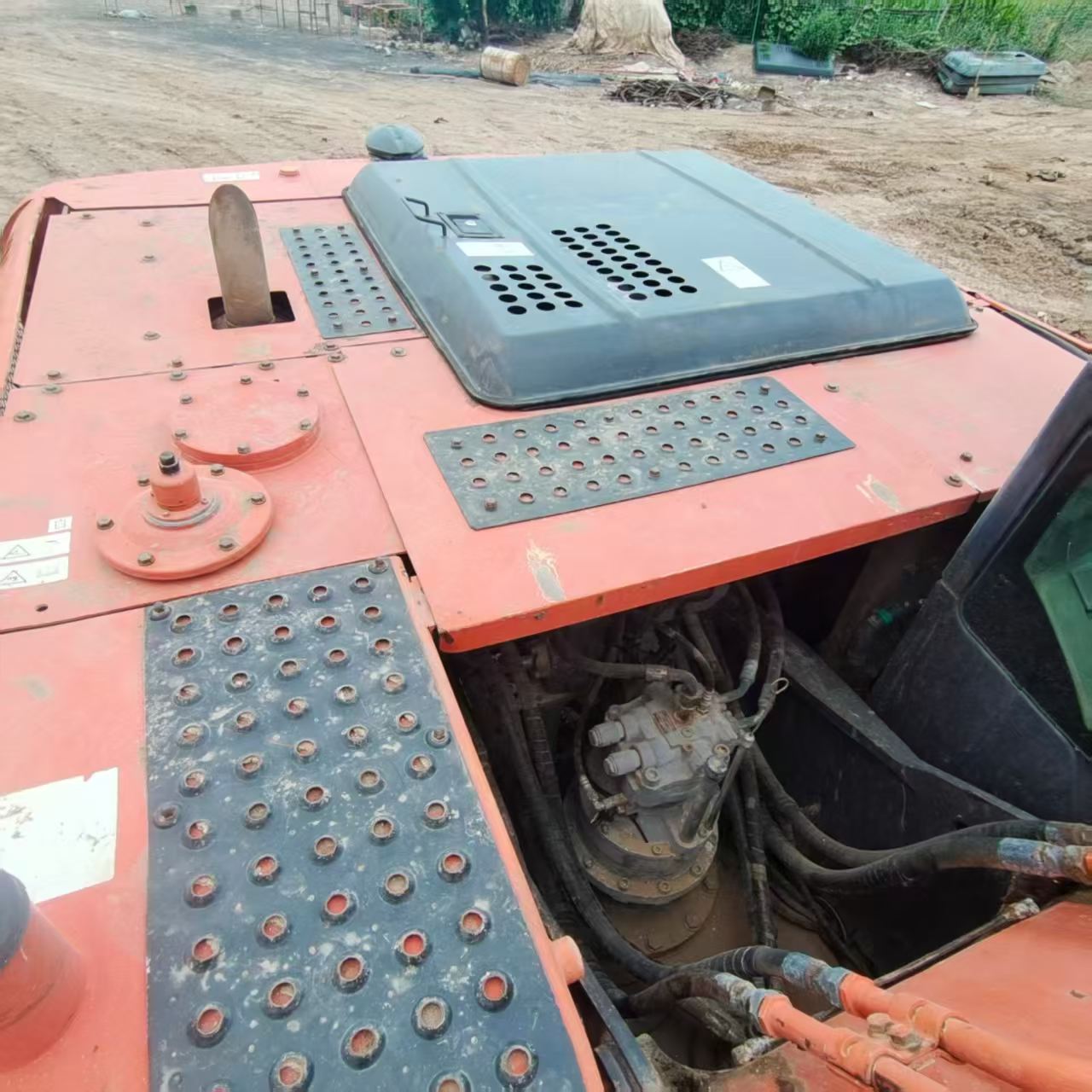 Buy Hitachi EX200 Used Excavator / 8 Buy Hitachi EX200 Used Excavator / 8