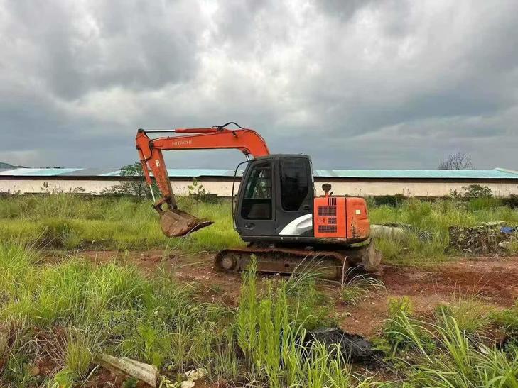 Buy Hitachi ZX70-5G Used Excavator / 1