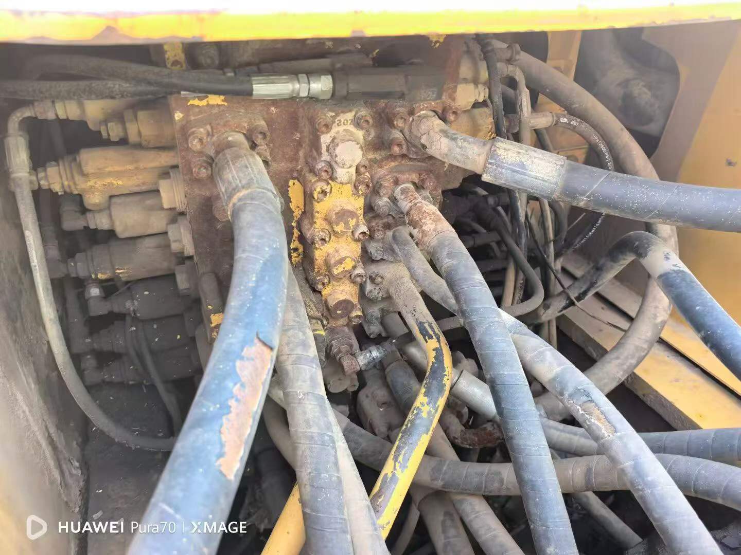 Buy Komatsu PC210-8 Used Excavator / 4 Buy Komatsu PC210-8 Used Excavator / 4