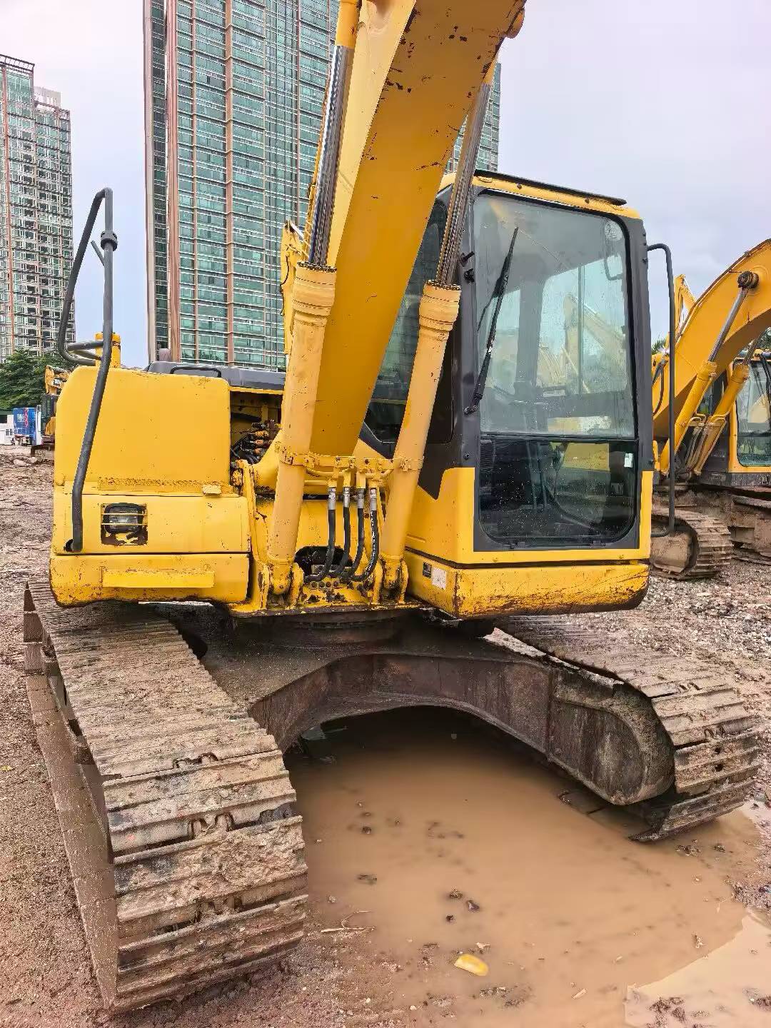 Buy Komatsu PC110-7 Used Excavator / 4 Buy Komatsu PC110-7 Used Excavator / 4