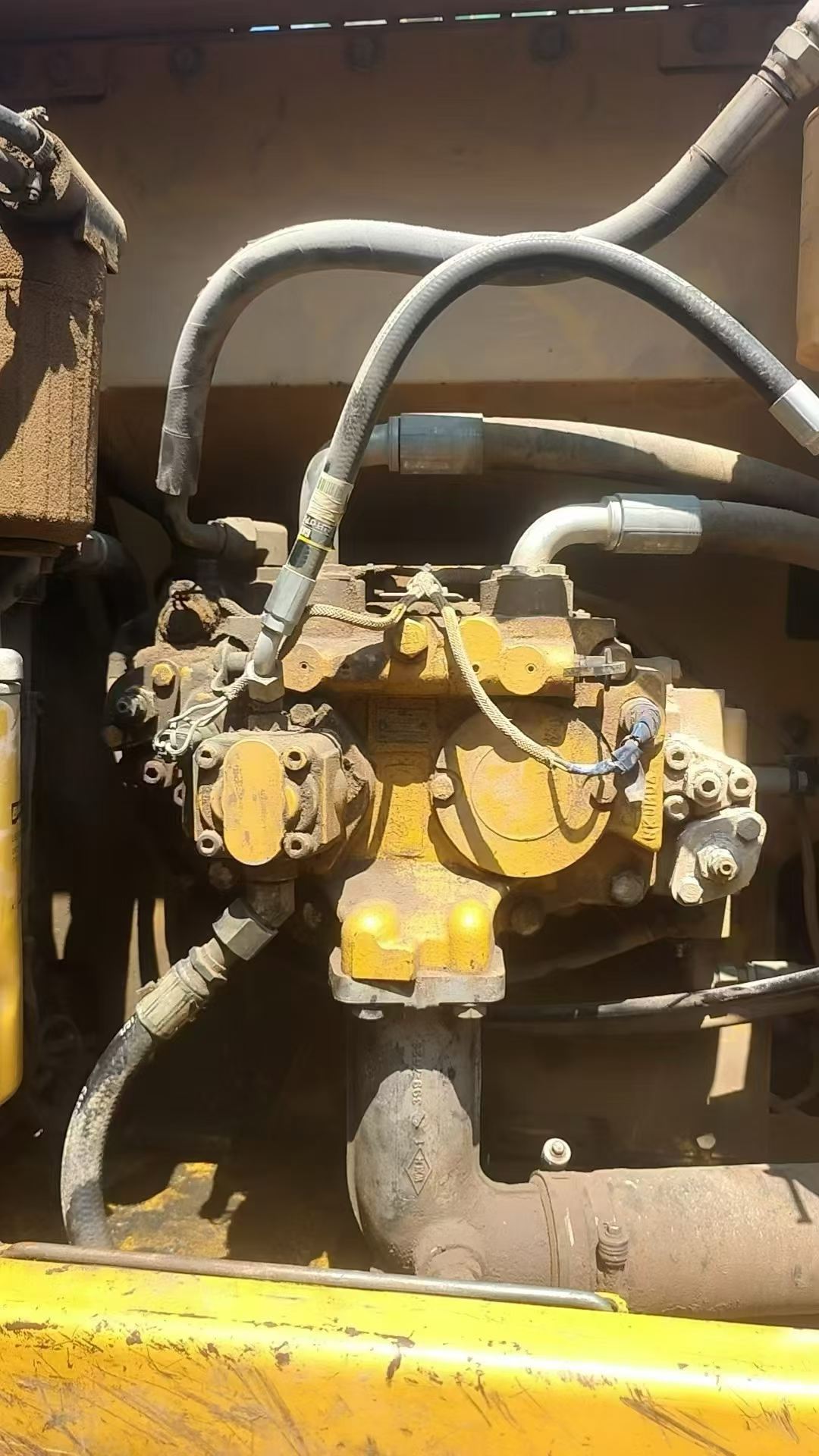 Buy Caterpillar 320D Used Excavator / 4 Buy Caterpillar 320D Used Excavator / 4