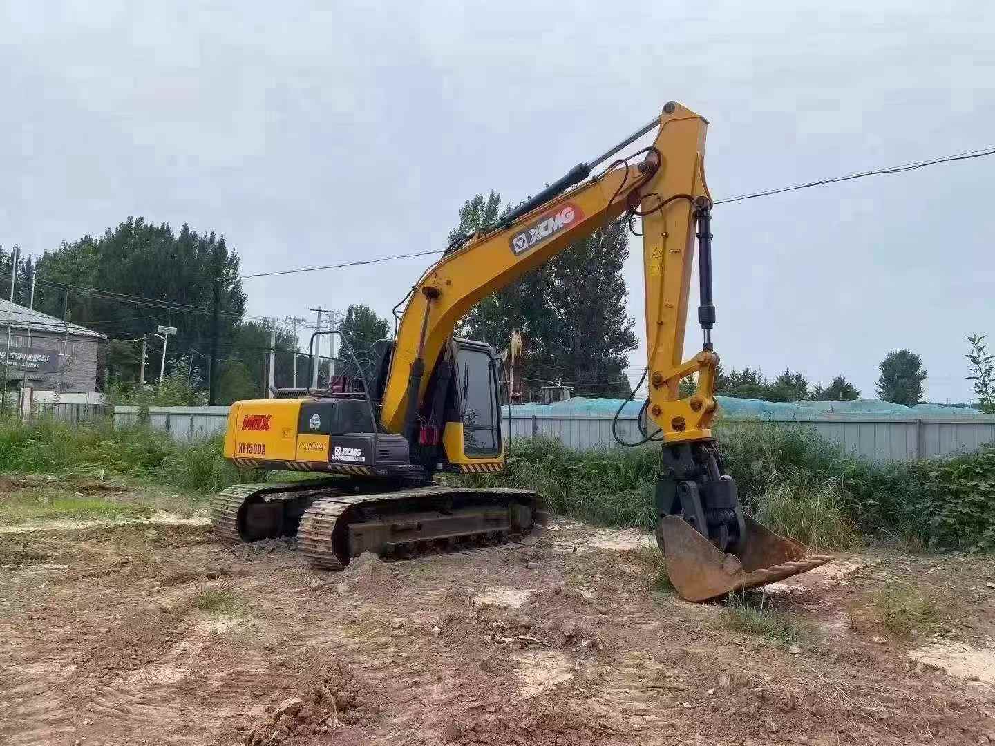 Buy XCMG XE150D Used Excavator / 4 Buy XCMG XE150D Used Excavator / 4