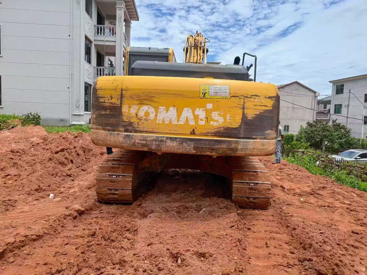 Buy Komatsu PC200-8 Used Excavator / 1