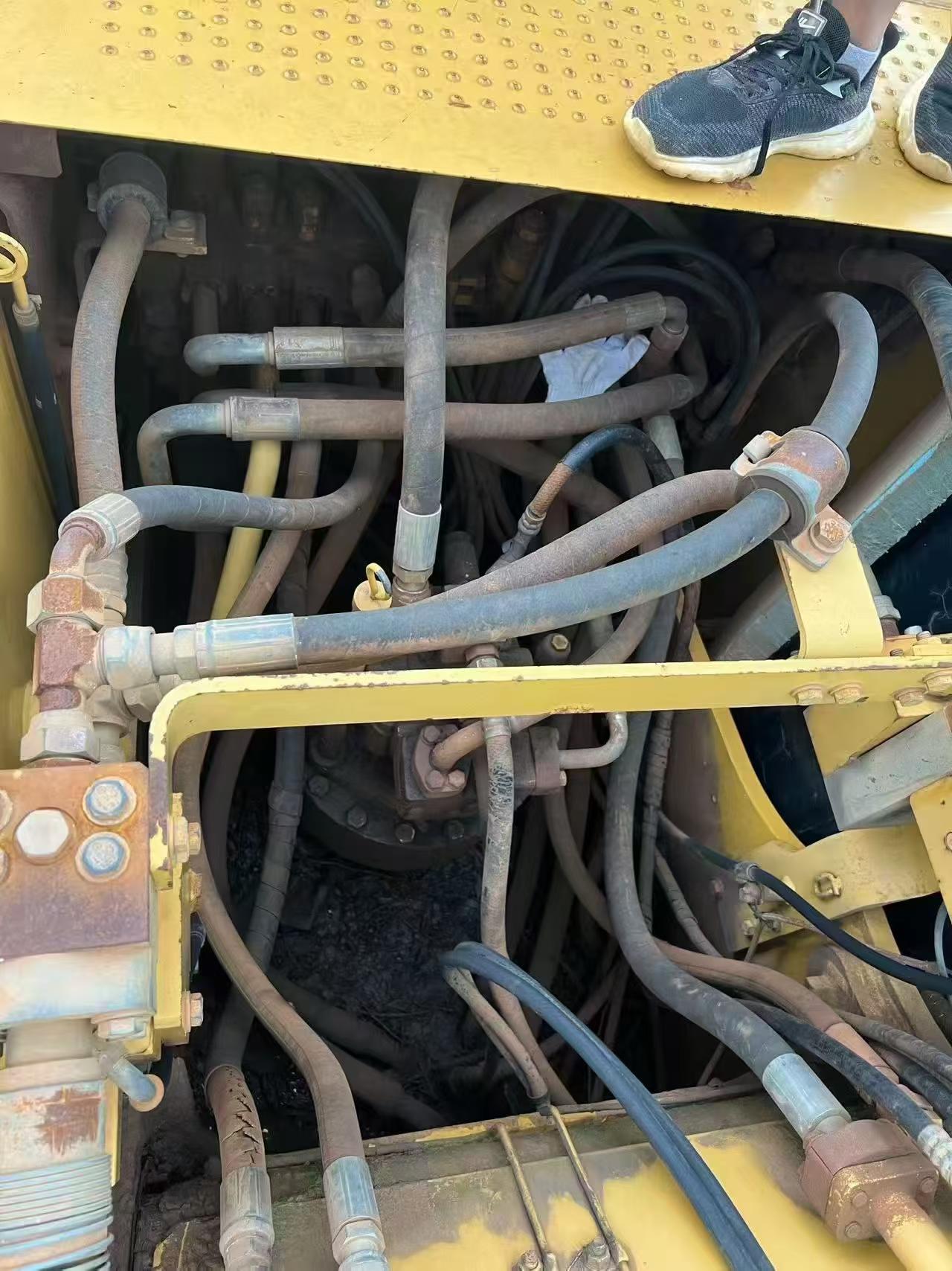 Buy Caterpillar 320D Used Excavator / 3 Buy Caterpillar 320D Used Excavator / 3