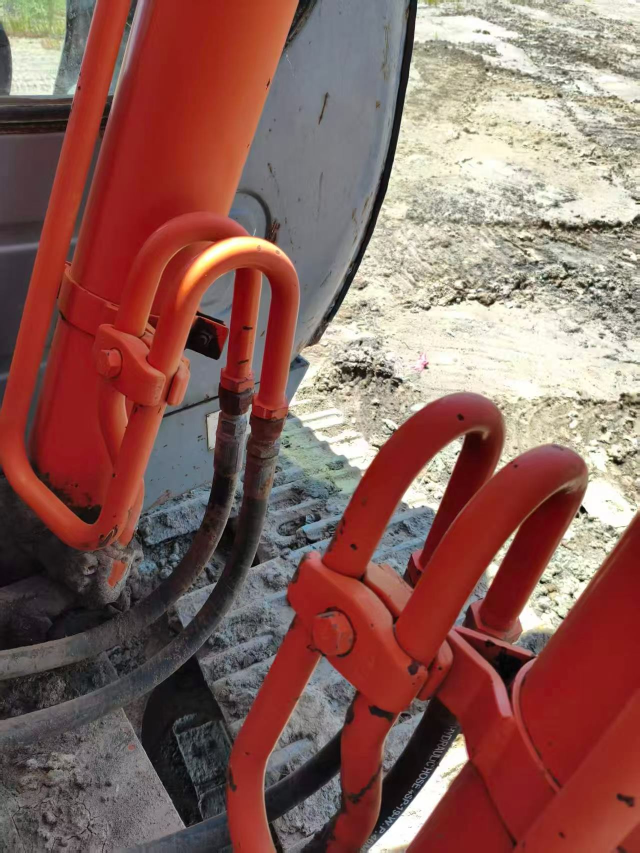 Buy Hitachi EX200 Used Excavator / 2 Buy Hitachi EX200 Used Excavator / 2