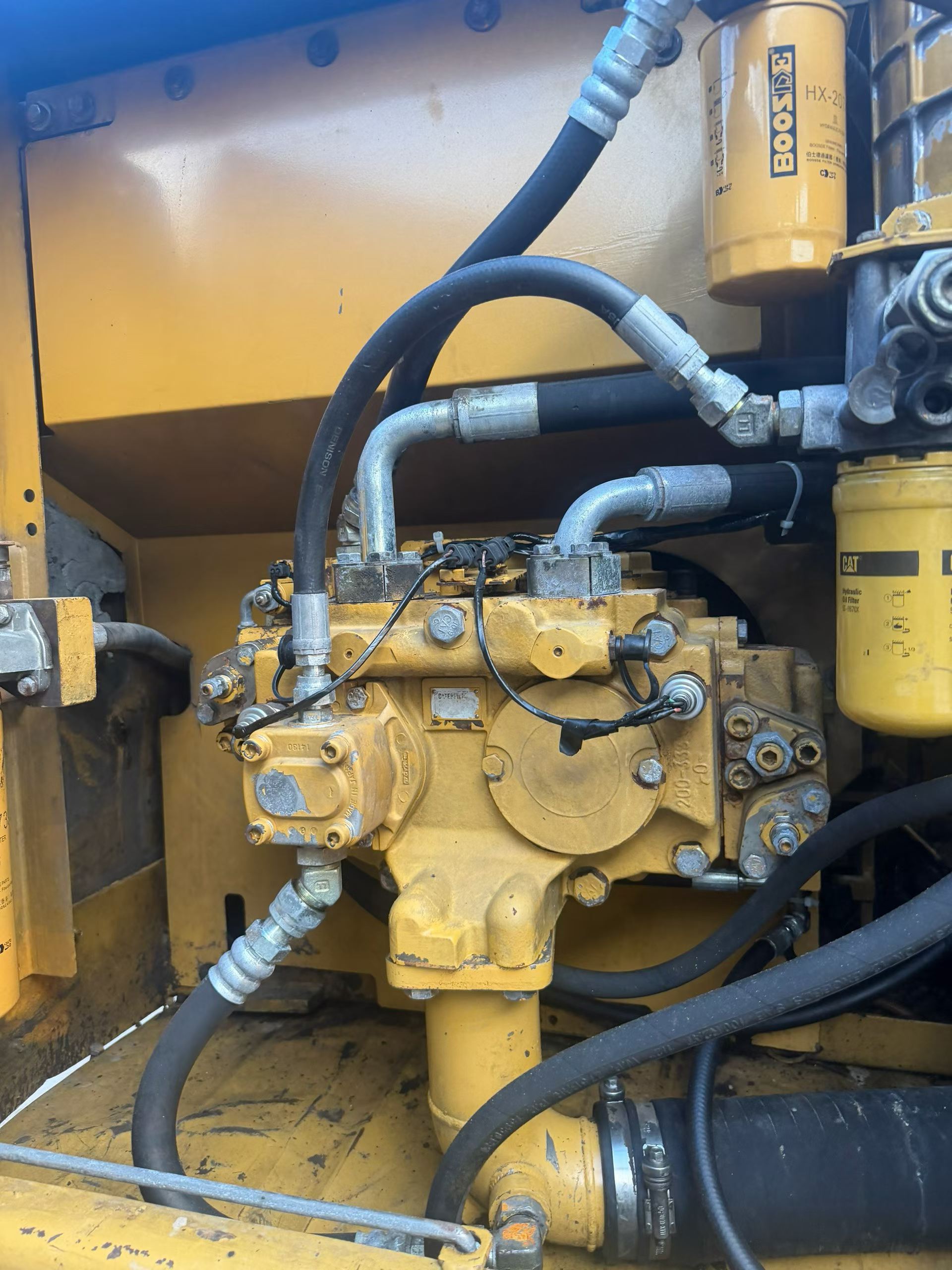 Buy Caterpillar 320D Used Excavator / 6 Buy Caterpillar 320D Used Excavator / 6