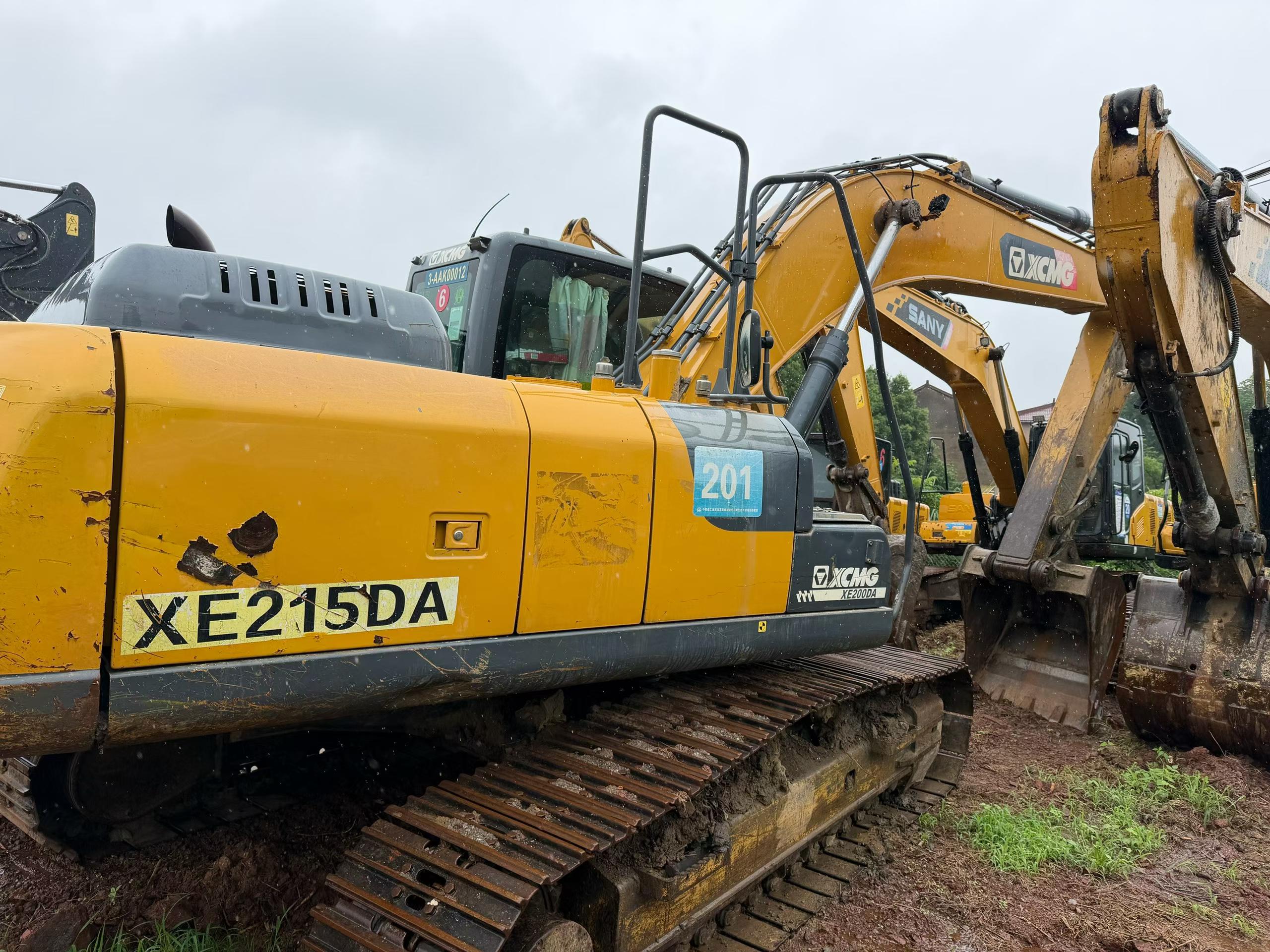 Buy XCMG XE200 Used Excavator / 4 Buy XCMG XE200 Used Excavator / 4