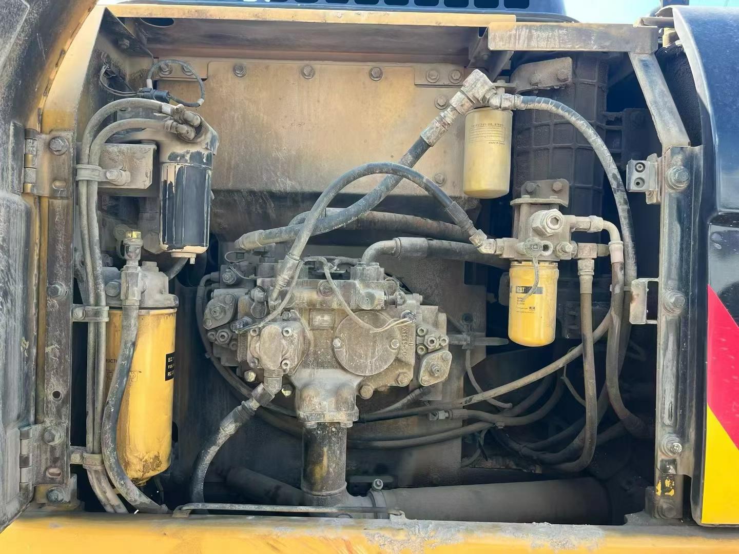 Buy Caterpillar 320D Used Excavator / 6 Buy Caterpillar 320D Used Excavator / 6
