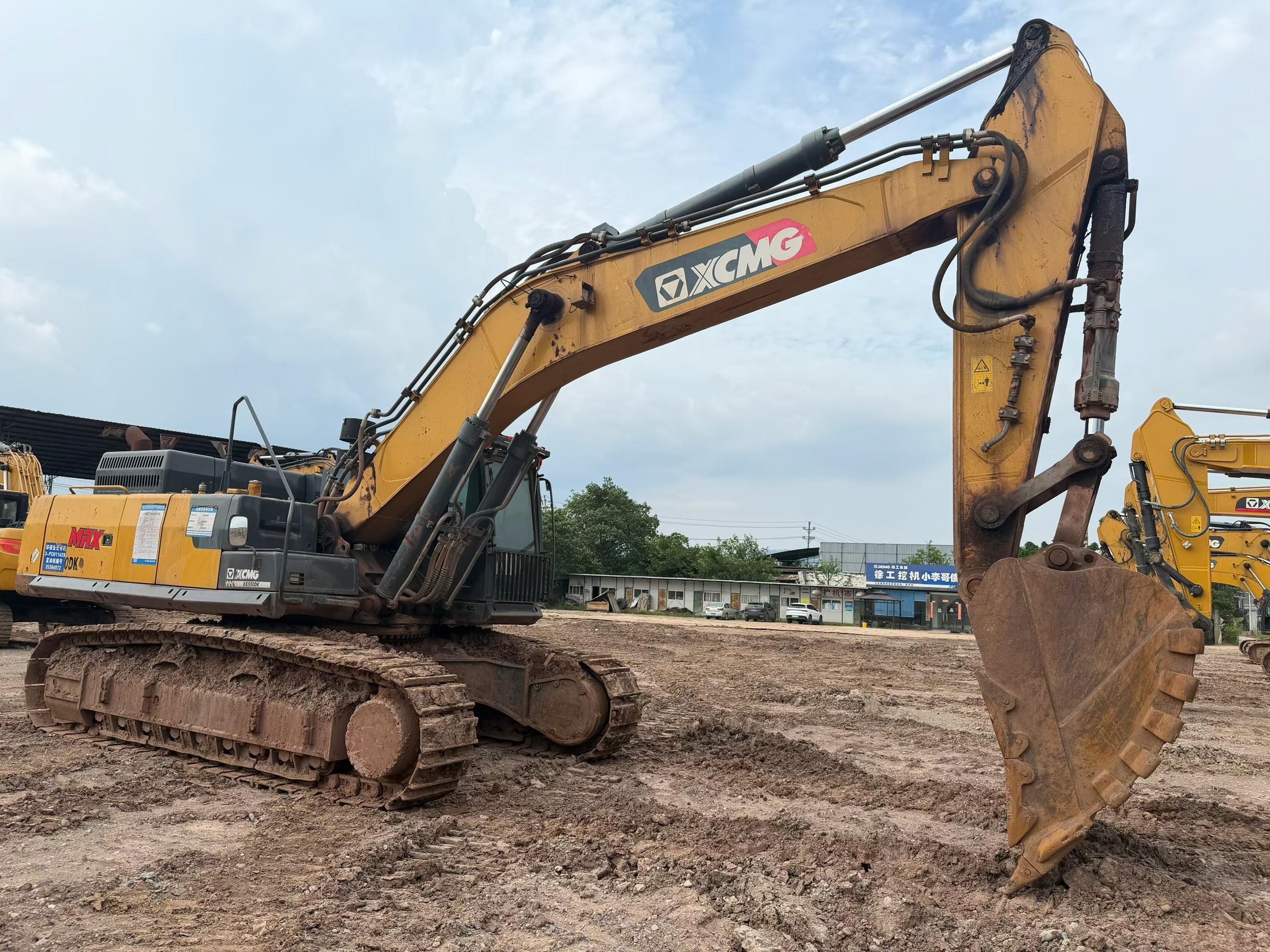 Buy XCMG XE490DK Used Excavator / 2 Buy XCMG XE490DK Used Excavator / 2