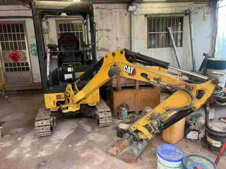 Buy Caterpillar 301.4C Used Excavator / 1
