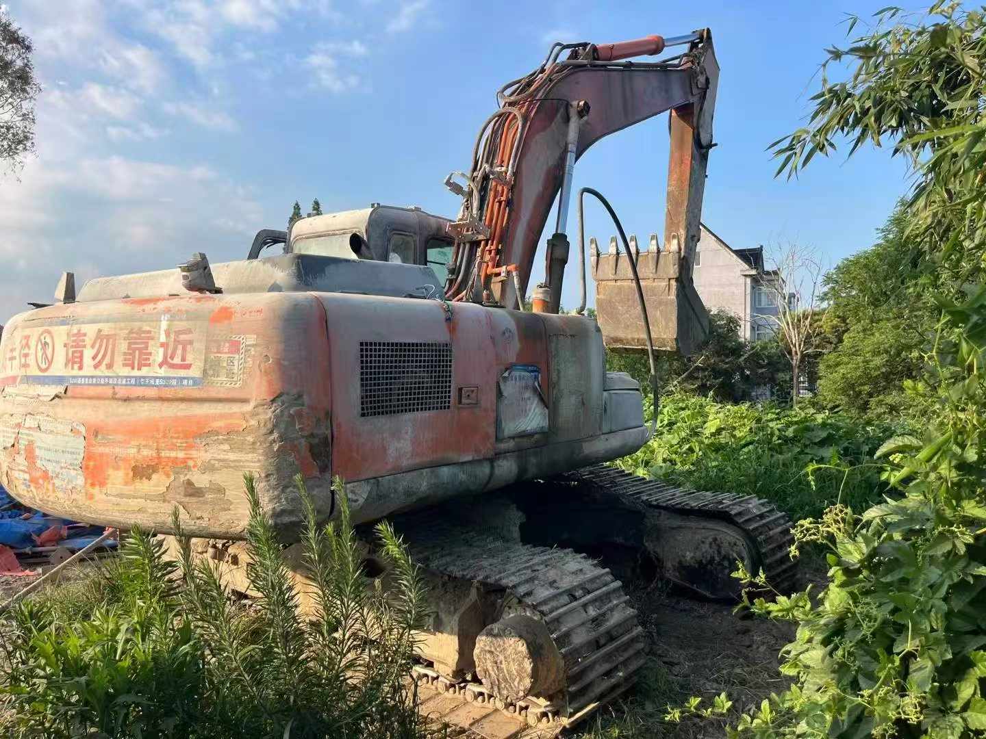 Buy Hitachi ZX200-3G Used Excavator / 1